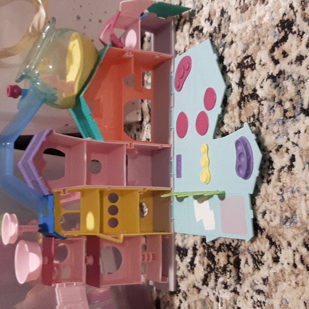 Littlest Pet Shop Vintage Pet-Partment Play Set